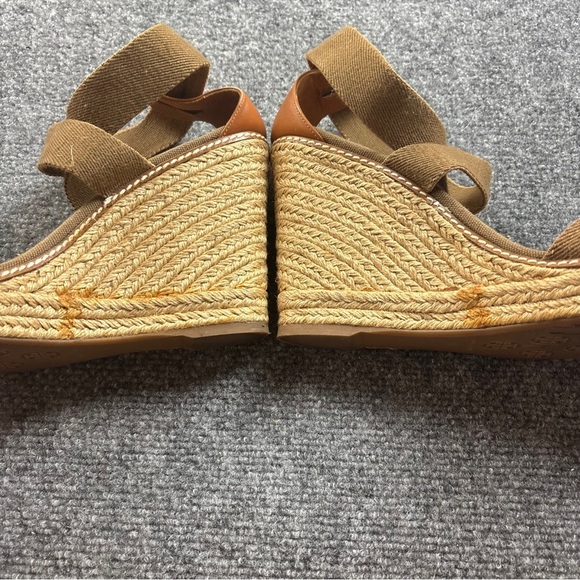 TORY BURCH Women’s Adonis Wedge Espadrille Platform Sandal Khaki/Tan size: 11 - Picture 10 of 13